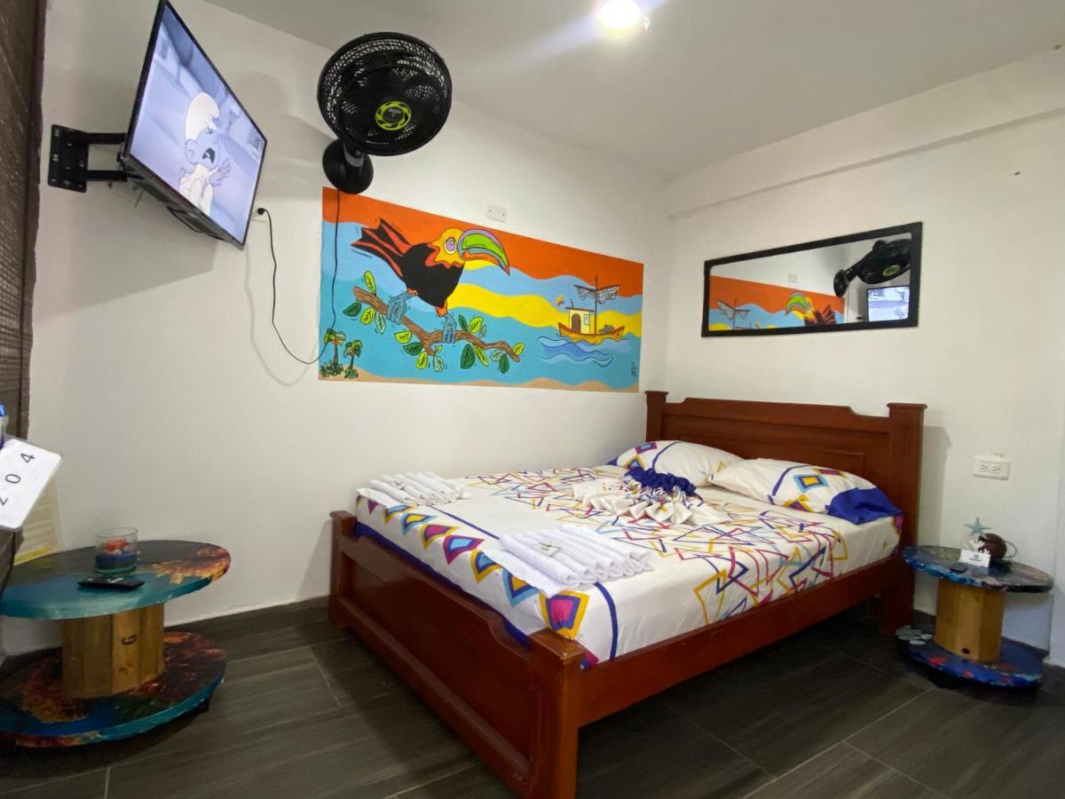 Acuarios Hostal Playa Ladrilleros ภายนอก รูปภาพ