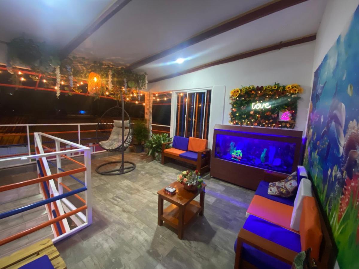 Acuarios Hostal Playa Ladrilleros ภายนอก รูปภาพ