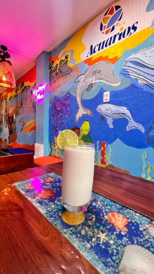Acuarios Hostal Playa Ladrilleros ภายนอก รูปภาพ