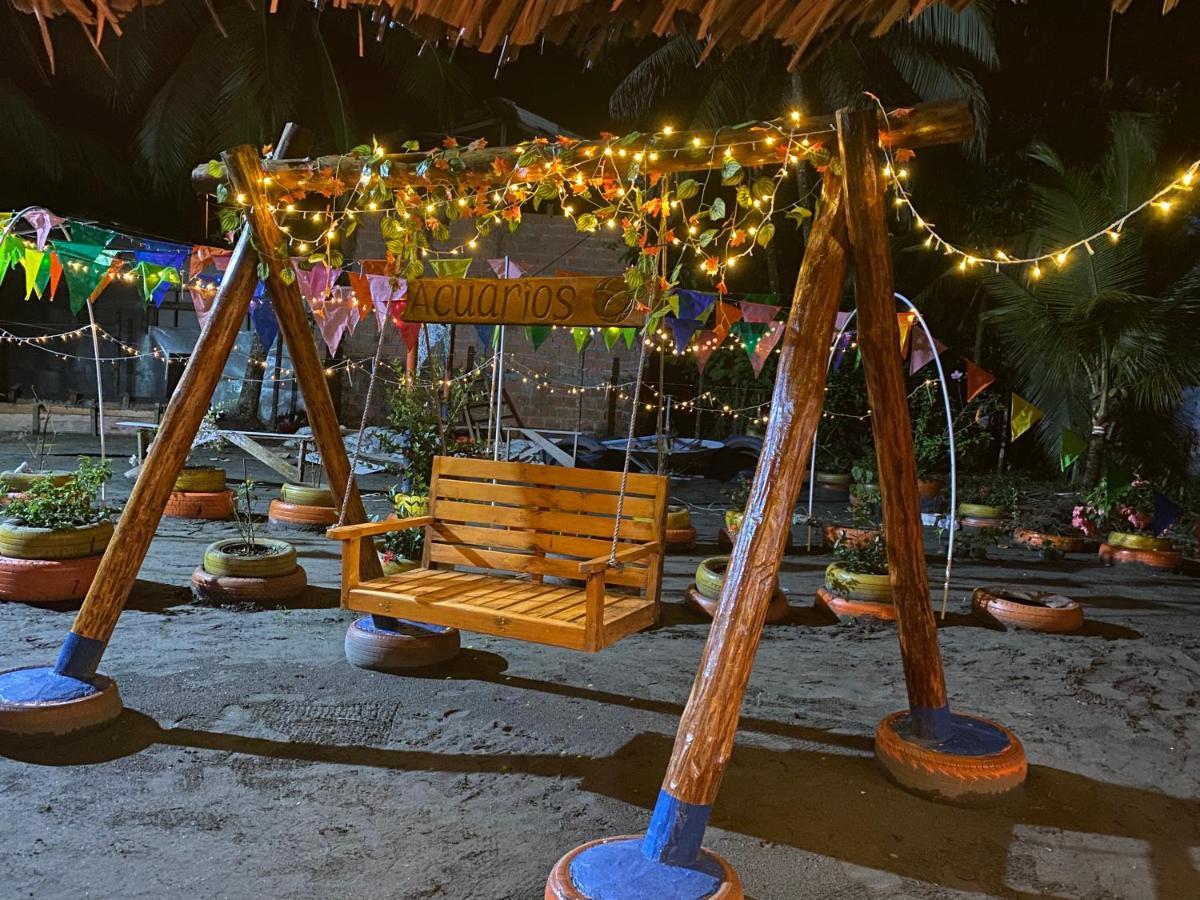 Acuarios Hostal Playa Ladrilleros ภายนอก รูปภาพ